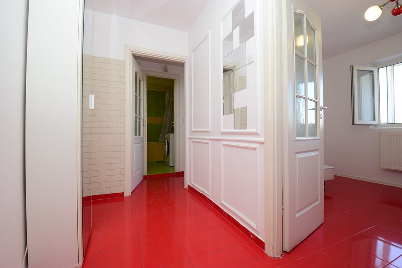 Parc IOR, metrou Grigorescu 2 camere decomandat, bloc 1986