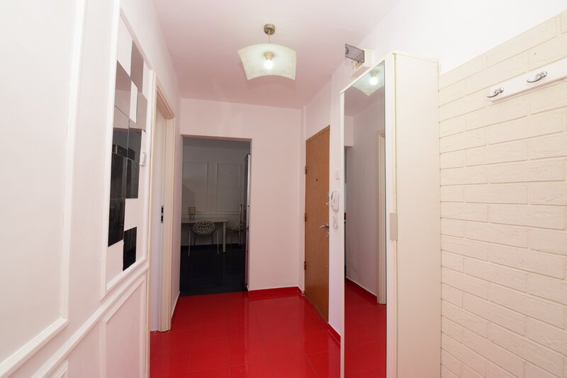 Parc IOR, metrou Grigorescu 2 camere decomandat, bloc 1986